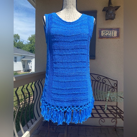 EUC worn once! Lilly Pulitzer Luca Fringe Sleeveless Sweater Tank Top-Lapis Blue - Picture 1 of 9
